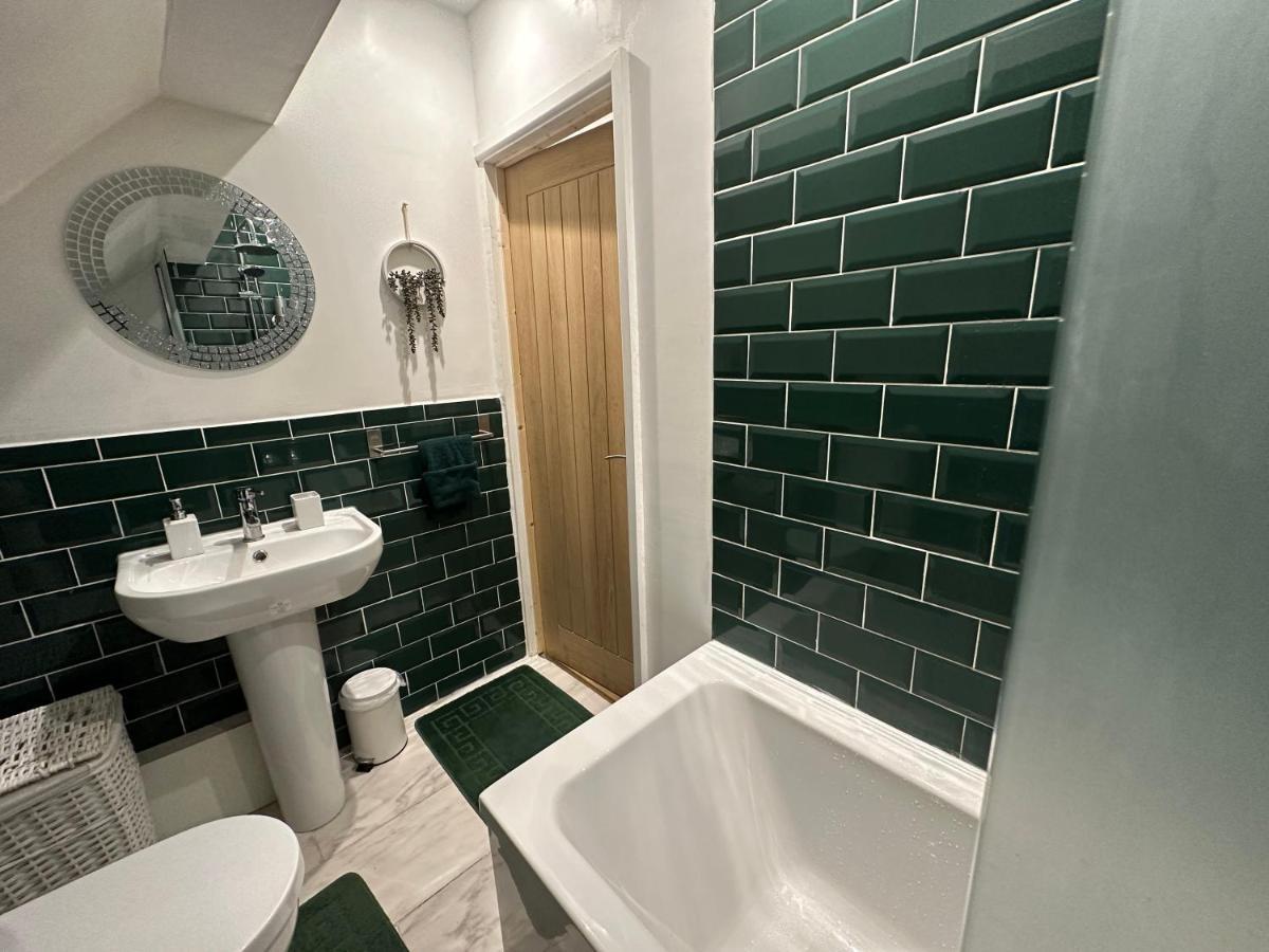Charming 3-Bed Home Minutes From City Centre Nottingham Dış mekan fotoğraf